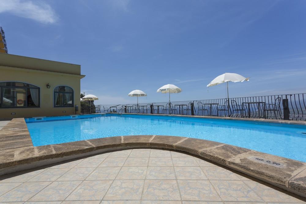 Hotel Sole Castello Taormina Exterior foto