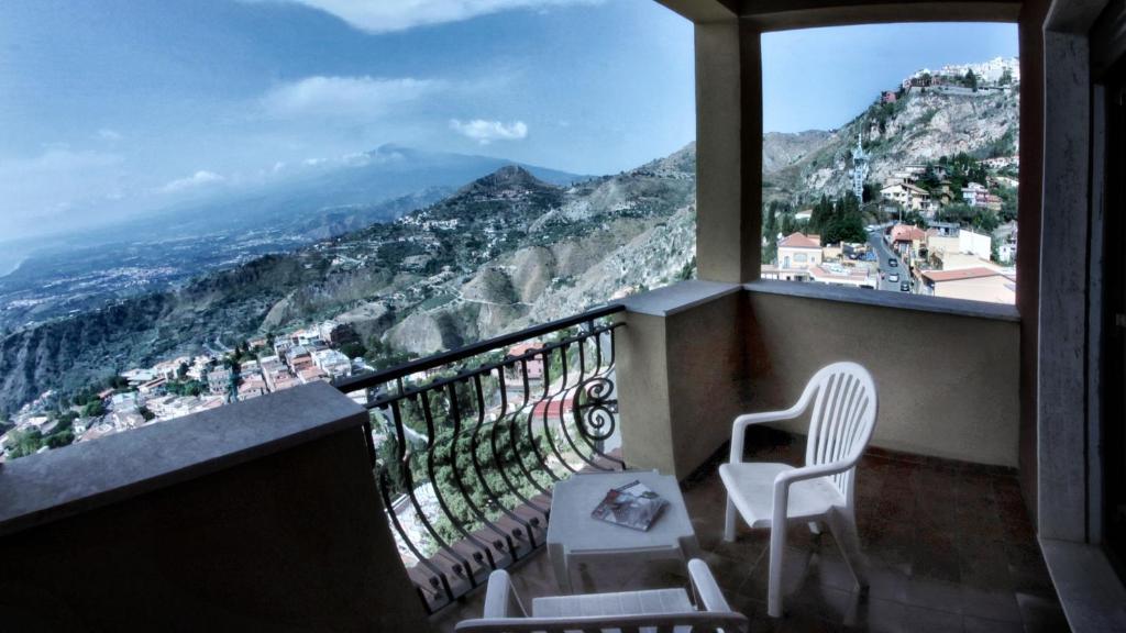Hotel Sole Castello Taormina Exterior foto
