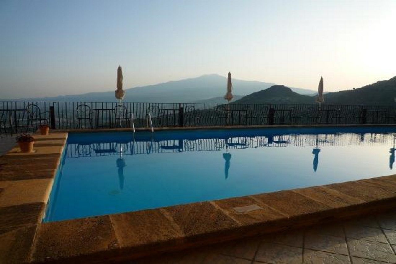 Hotel Sole Castello Taormina Exterior foto