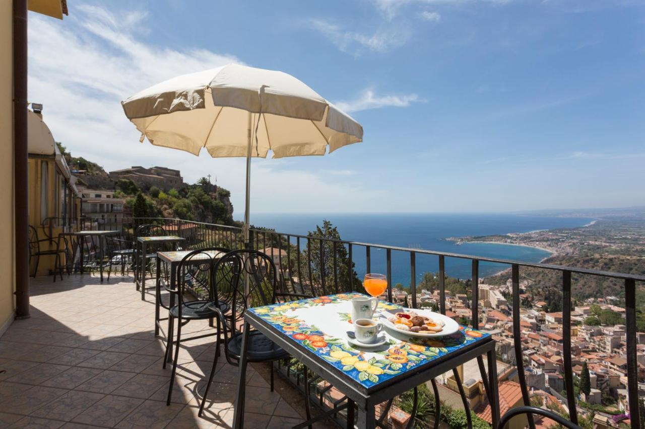 Hotel Sole Castello Taormina Exterior foto