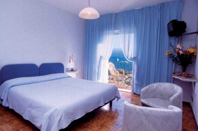 Hotel Sole Castello Taormina Exterior foto
