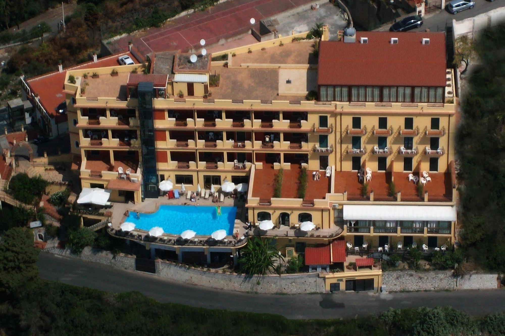 Hotel Sole Castello Taormina Exterior foto